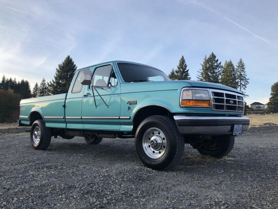  Ford F-250 XLT Super Cab Pickup 1995 года  (фото 1 из 106)